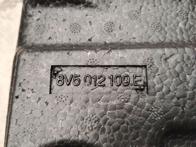 bontott AUDI A3 Jobb Kalaptartó Tartó Konzol