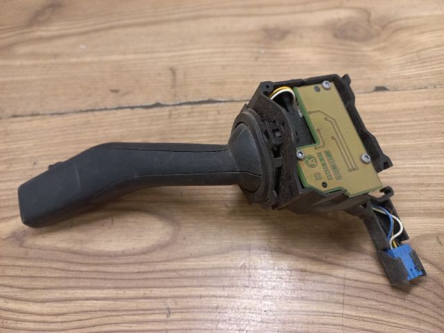 bontott AUDI A3 Jobb Kormánykapcsoló Ablaktörlő