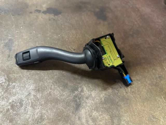 bontott AUDI A3 Jobb Kormánykapcsoló Ablaktörlő