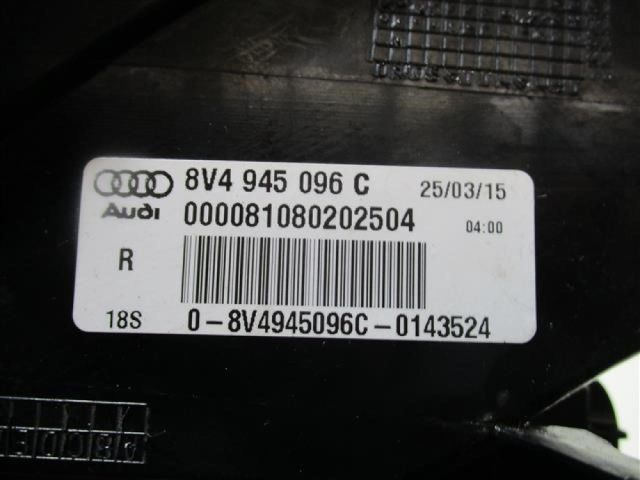 bontott AUDI A3 Jobb Külső Hátsó Lámpa