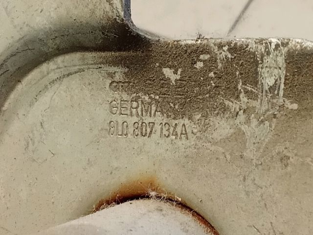 bontott AUDI A3 Jobb Lökhárító Tartó Nyúlványvég