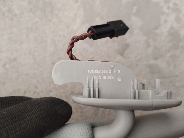 bontott AUDI A3 Jobb Napellenző