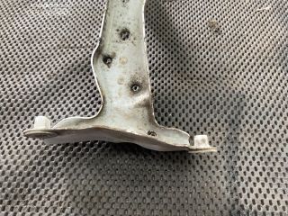 bontott AUDI A3 Jobb Sárvédő Oldaltartó