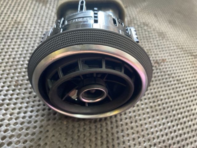 bontott AUDI A3 Jobb Szellőző