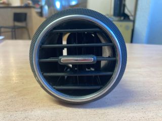 bontott AUDI A3 Jobb Szellőző