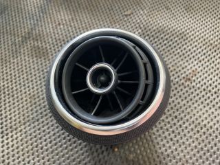 bontott AUDI A3 Jobb Szellőző