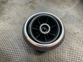 bontott AUDI A3 Jobb Szellőző