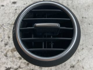 bontott AUDI A3 Jobb Szellőző