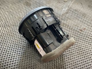 bontott AUDI A3 Jobb Szellőző