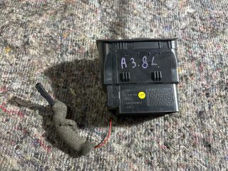 bontott AUDI A3 Jobb Szellőző