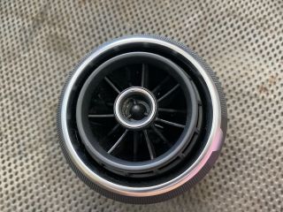 bontott AUDI A3 Jobb Szellőző