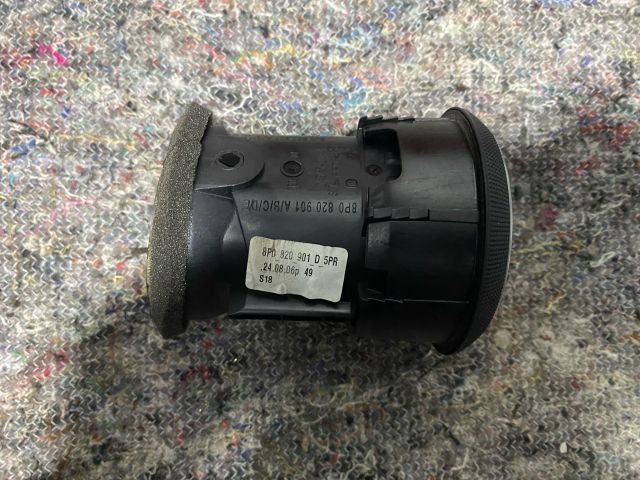 bontott AUDI A3 Jobb Szellőző