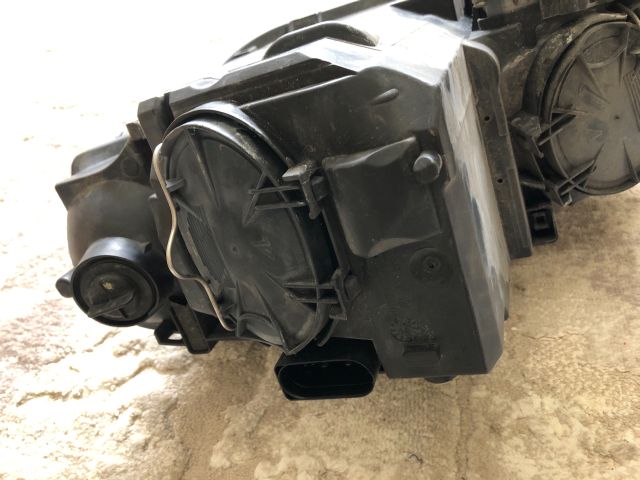 bontott AUDI A3 Jobb Xenon Fényszóró