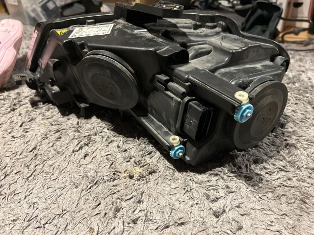 bontott AUDI A3 Jobb Xenon Fényszóró