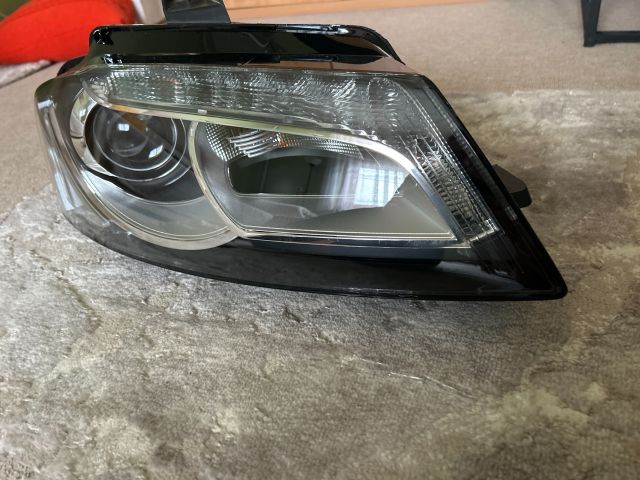 bontott AUDI A3 Jobb Xenon Fényszóró