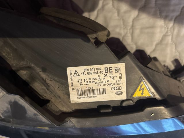 bontott AUDI A3 Jobb Xenon Fényszóró