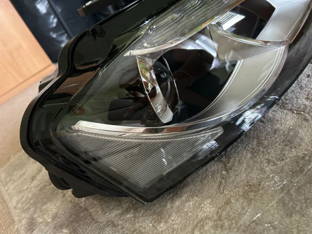 bontott AUDI A3 Jobb Xenon Fényszóró