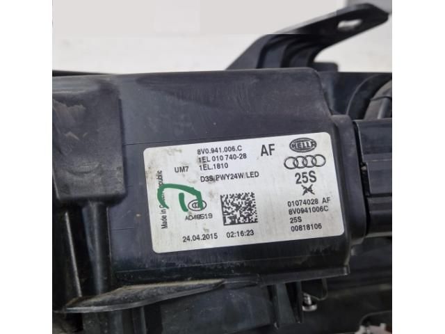 bontott AUDI A3 Jobb Xenon Fényszóró