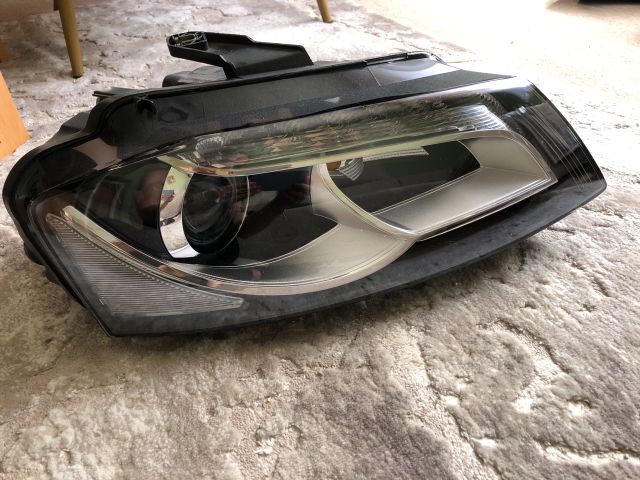 bontott AUDI A3 Jobb Xenon Fényszóró