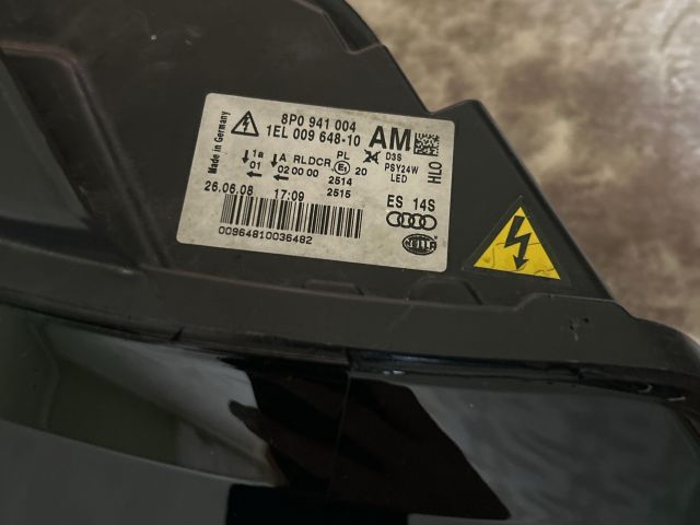 bontott AUDI A3 Jobb Xenon Fényszóró