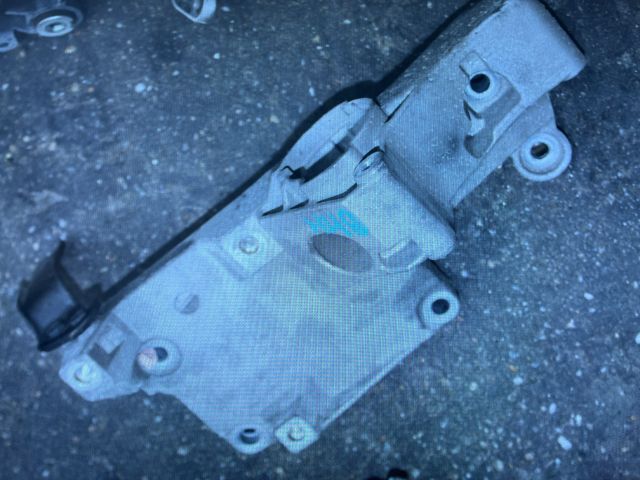 bontott AUDI A3 Klímakompresszor Tartó Bak