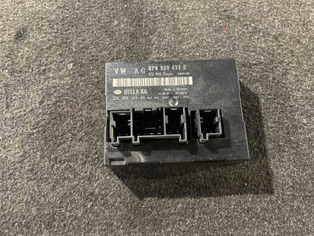 bontott AUDI A3 Komfort Elektronika