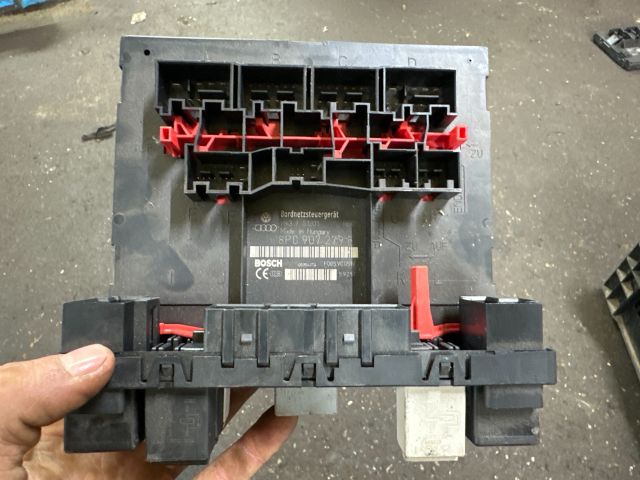 bontott AUDI A3 Komfort Elektronika