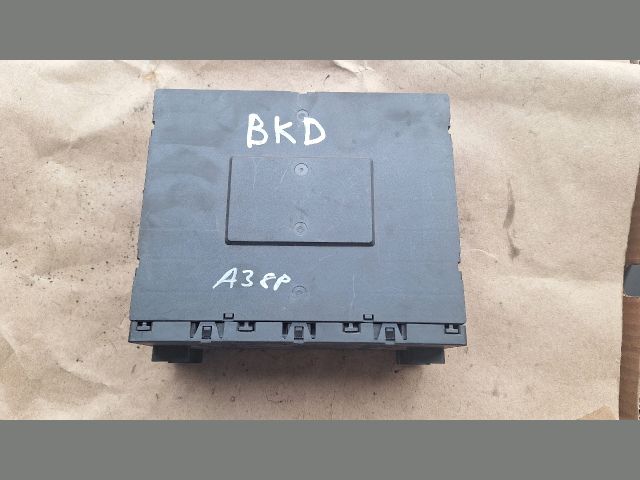 bontott AUDI A3 Komfort Elektronika