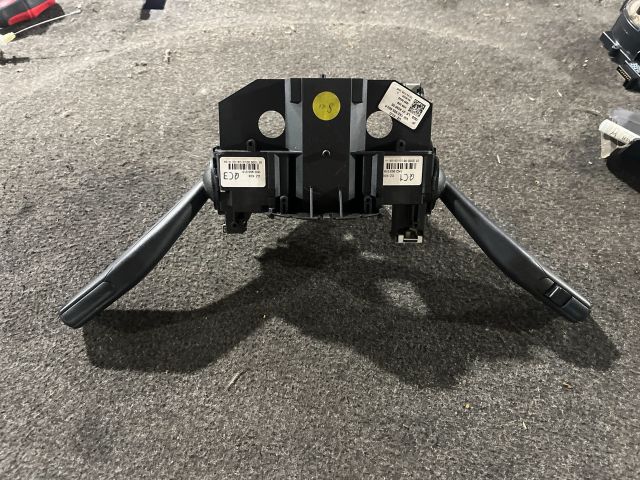 bontott AUDI A3 Komplett Kormánykapcsoló (Bajuszkapcsoló)