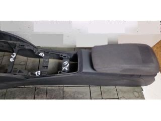 bontott AUDI A3 Könyöklő