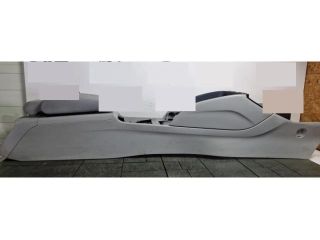 bontott AUDI A3 Könyöklő