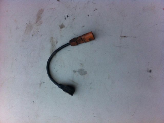 bontott AUDI A3 Kopogás Jeladó