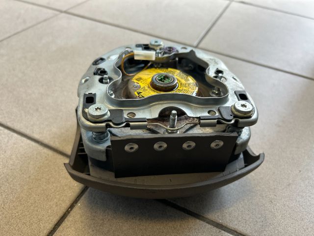 bontott AUDI A3 Kormánylégzsák