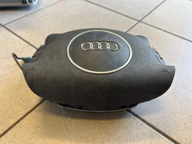 bontott AUDI A3 Kormánylégzsák