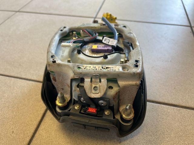 bontott AUDI A3 Kormánylégzsák