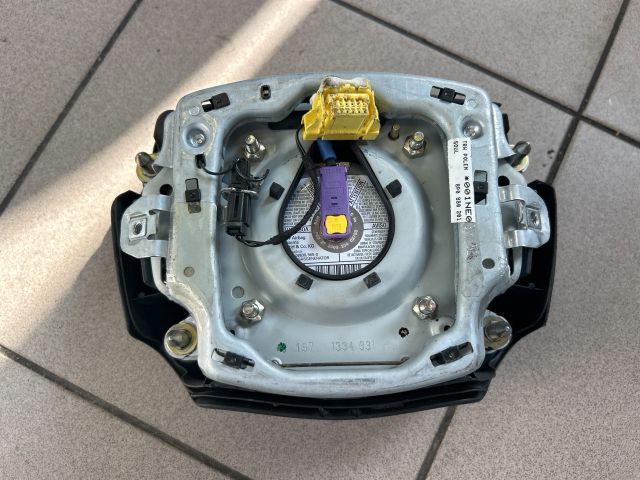 bontott AUDI A3 Kormánylégzsák