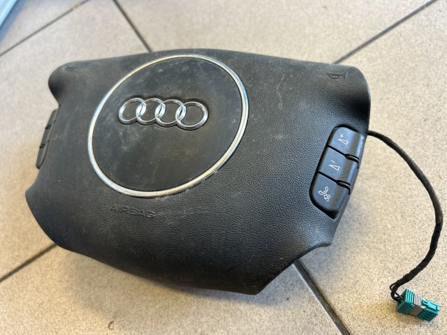 bontott AUDI A3 Kormánylégzsák