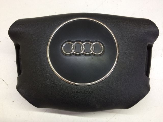 bontott AUDI A3 Kormánylégzsák