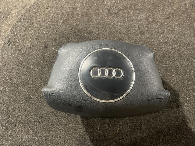 bontott AUDI A3 Kormánylégzsák