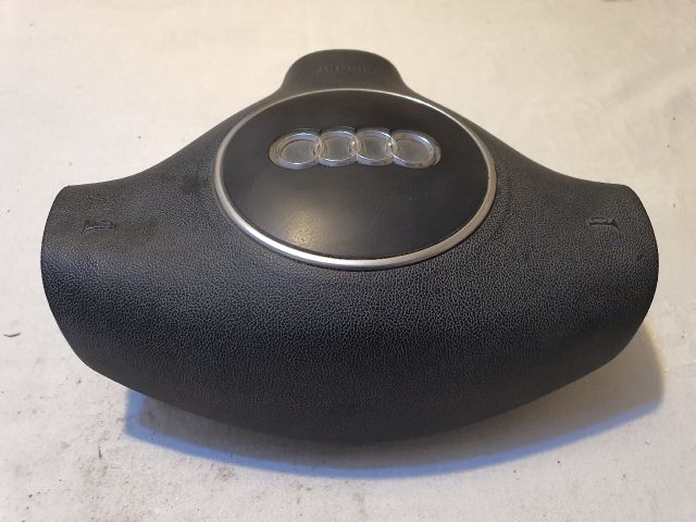 bontott AUDI A3 Kormánylégzsák