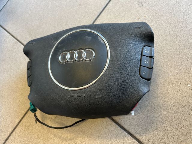 bontott AUDI A3 Kormánylégzsák