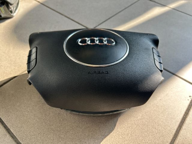 bontott AUDI A3 Kormánylégzsák