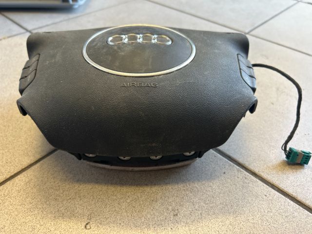 bontott AUDI A3 Kormánylégzsák