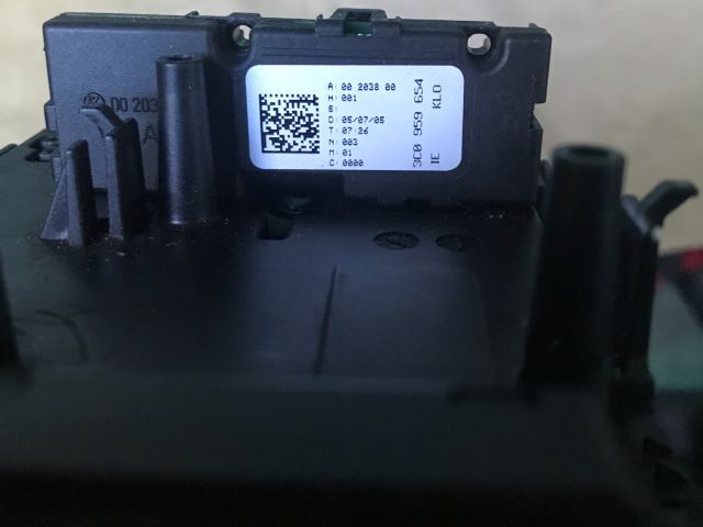 bontott AUDI A3 Kormányoszlop Vezérlő