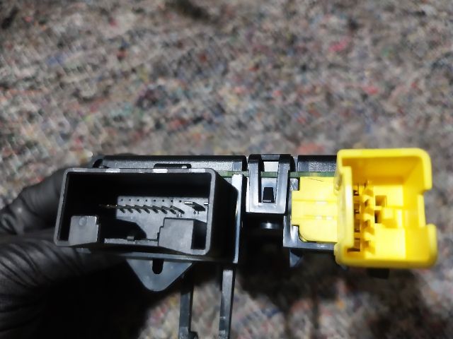 bontott AUDI A3 Kormányoszlop Vezérlő