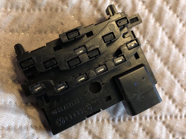 bontott AUDI A3 Kormányszög Jeladó