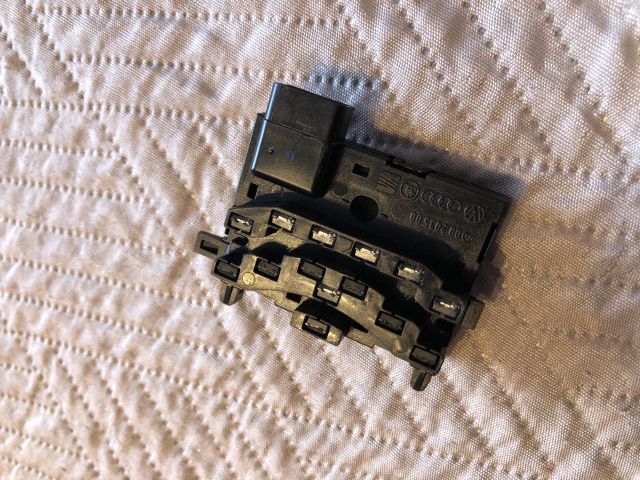 bontott AUDI A3 Kormányszög Jeladó