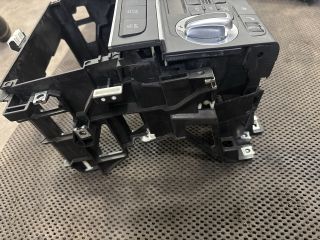 bontott AUDI A3 Középkonzol Keret
