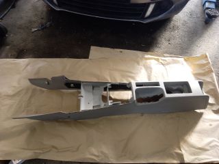 bontott AUDI A3 Középkonzol Keret