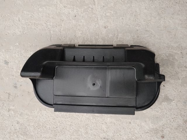 bontott AUDI A3 Középkonzol Keret